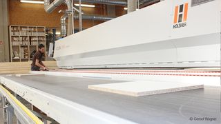 Der steirische Tischlerbetrieb Zottler macht alle klassischen Bau und Möbeltischlerarbeiten und vertraut auf Maschinen von HOLZ-HER