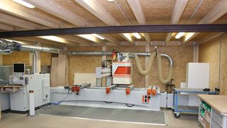 Client HOLZHER fidèle Kobe de Reutlingen avec centre d'usinage CNC PRO-MASTER 7018