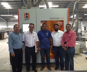 Zufriedener Referenzkunde: Komex aus Panama mit der vertikalen CNC EVOLUTION 7405