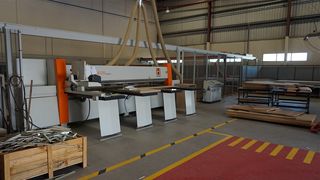 Cliente HOLZ-HER soddisfatto: sezionatrice, soluzione magazzino, lavorazione CNC, nesting