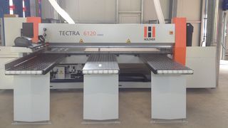 Cliente satisfecho con una sierra de tableros horizontal TECTRA 6120 classic HOLZ-HER