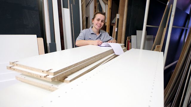 Satisfied HOLZ-HER reference customer Tischlerei Wendt with the standing CNC EVOLUTION 7405 Tischlerei Wendt is very satisfied with the EVOLUTION 7405 - vertical CNC machining in perfection