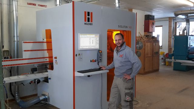 Referenza / esperienze con macchine Holzher - lavorazione CNC in uno spazio minimo